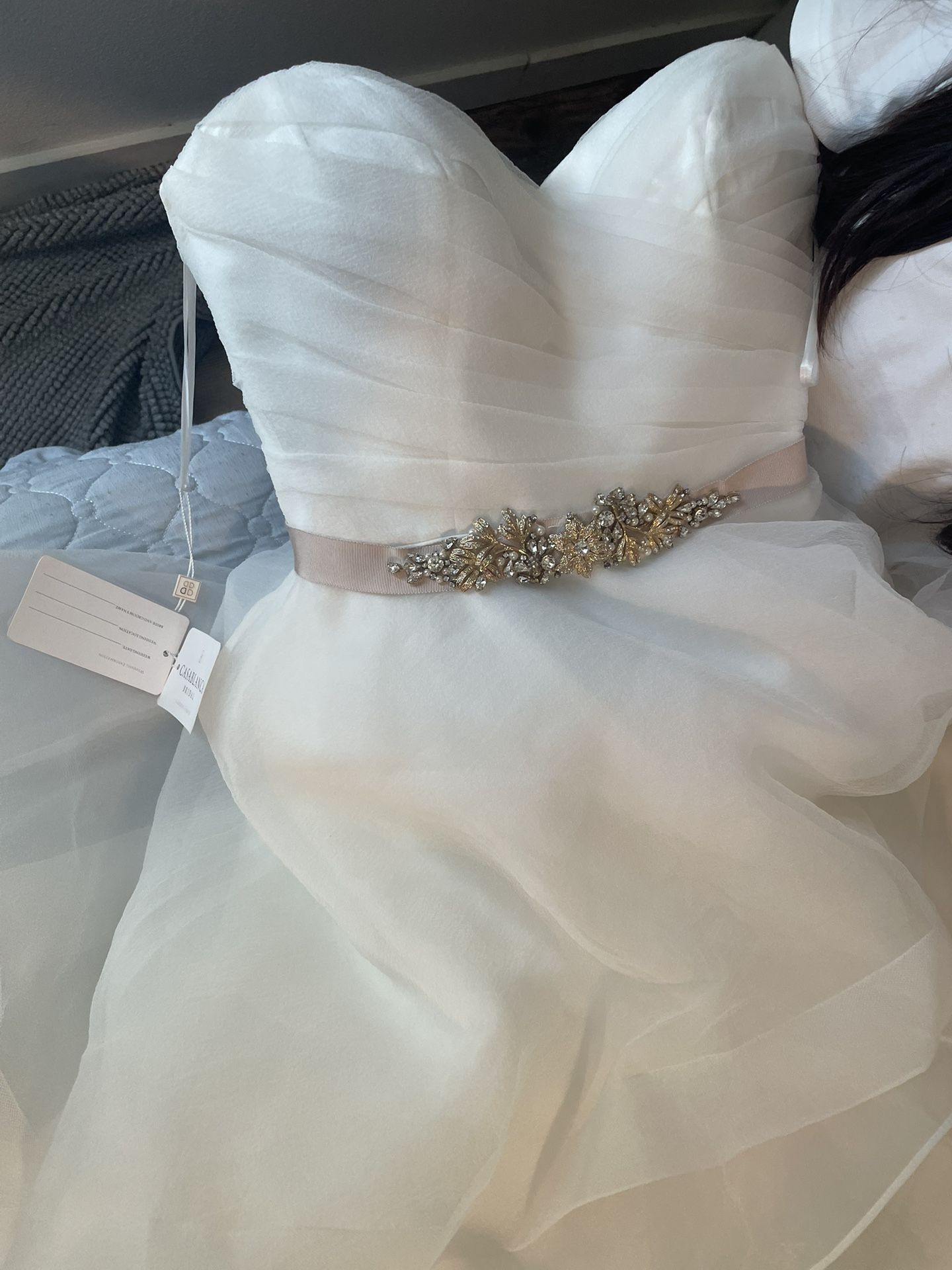 Wedding dress 