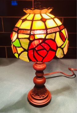 Beautiful stained glass accent/desk lamp with lovely colors and oil rubbed bronze pedestal