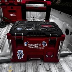 Used Milwaukee PackOut Roller
