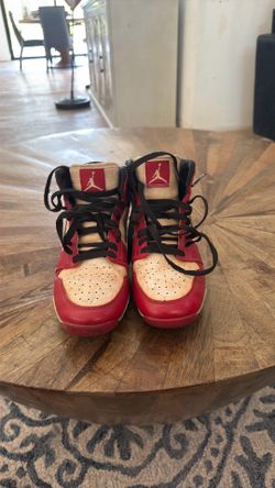 Jordan Baseball cleats- 5Y