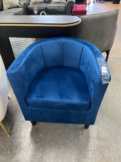 Barrel shaped upholstered Velvet Chair
