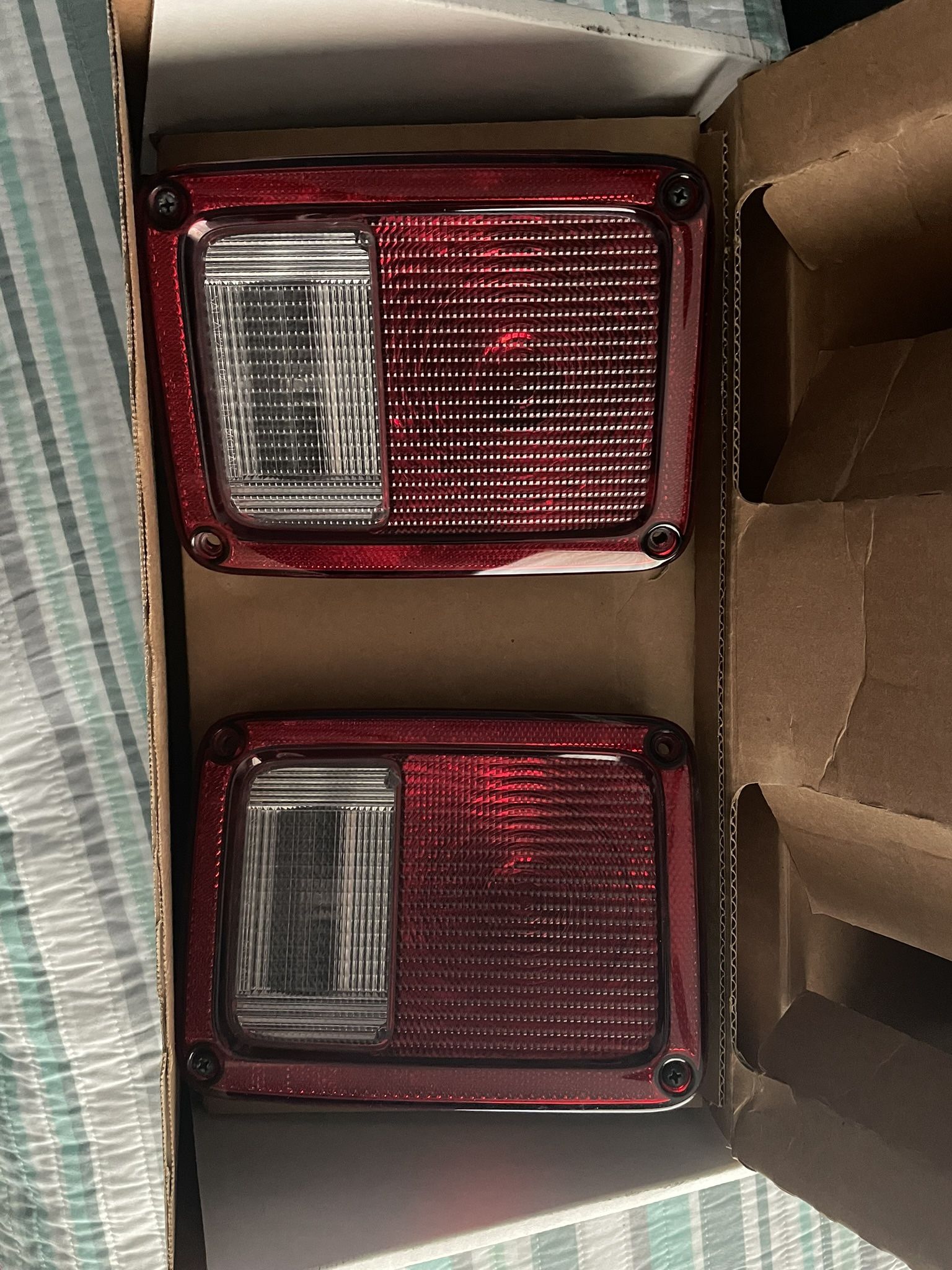 2017 Jeep Wrangler JK Stock Tail Lights
