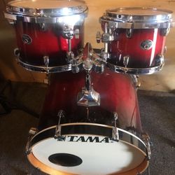Tama Drum Set