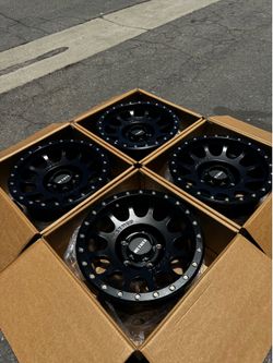 5x150 Tundra LandCruiser Method MR305 NV 17” Wheels Matte Black