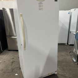 Full Size, Upright freezer can deliver