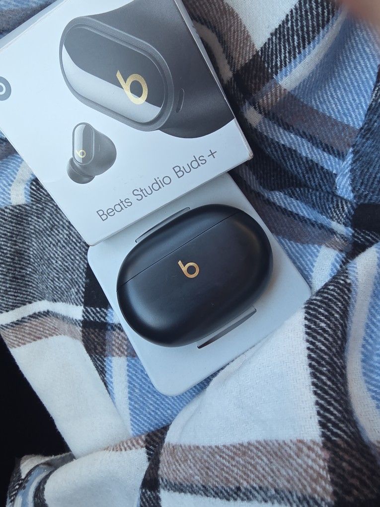 Studio Beats + True Noise Cancelling