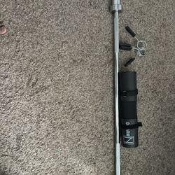 Olympic Gym 7ft + Squat Pad + 2 Spring Clips Collar 