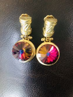 Beautiful crystal clip on earrings.