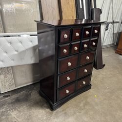 Dresser $160