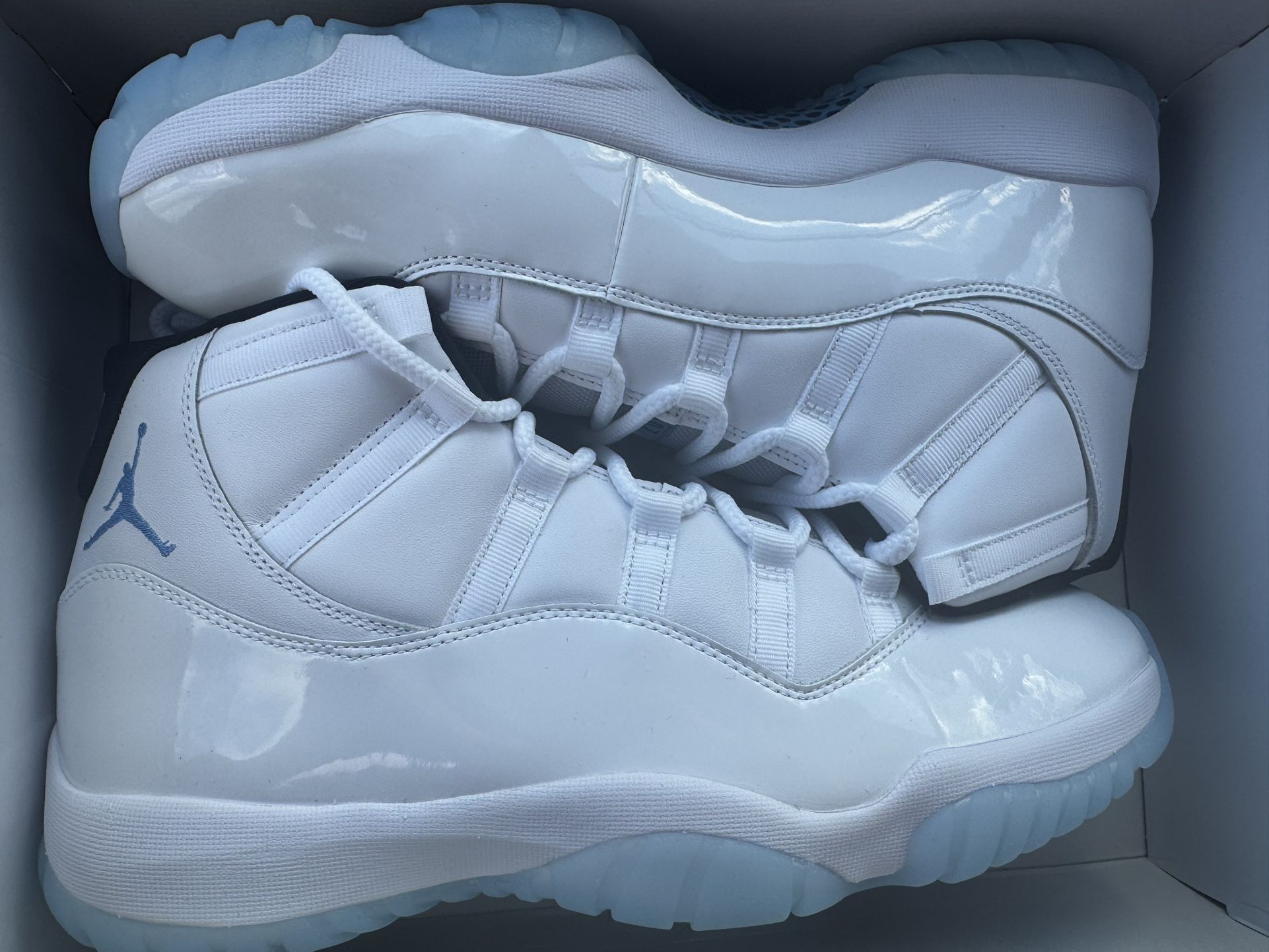 Jordan Retro 11 Legend Blue Size 12.5