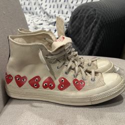MENS SIZE 11 HIGH TOP CONVERSE COMME DES 