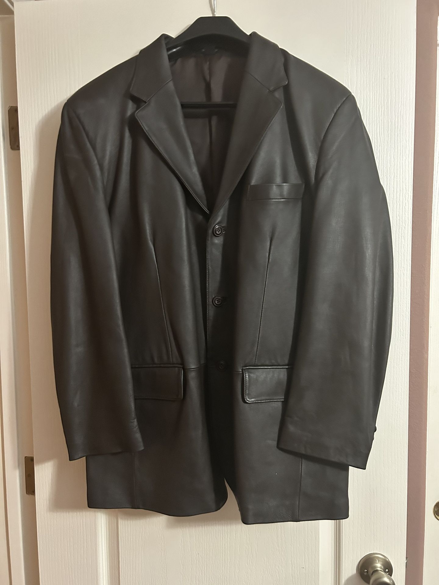 Men’s Large Brown Leather Jacket  Size Large