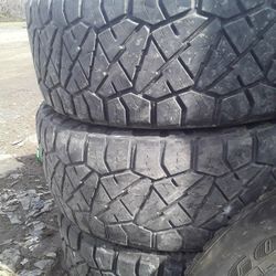 Nitto Ridge Grappler 285 55-22. Set Of Four 11/32 213 30 Seconds