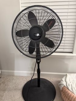 Lasko 18” Fan with Remote