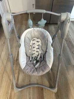 Graco swing with charger