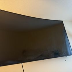 Samsung 55” Curved TV