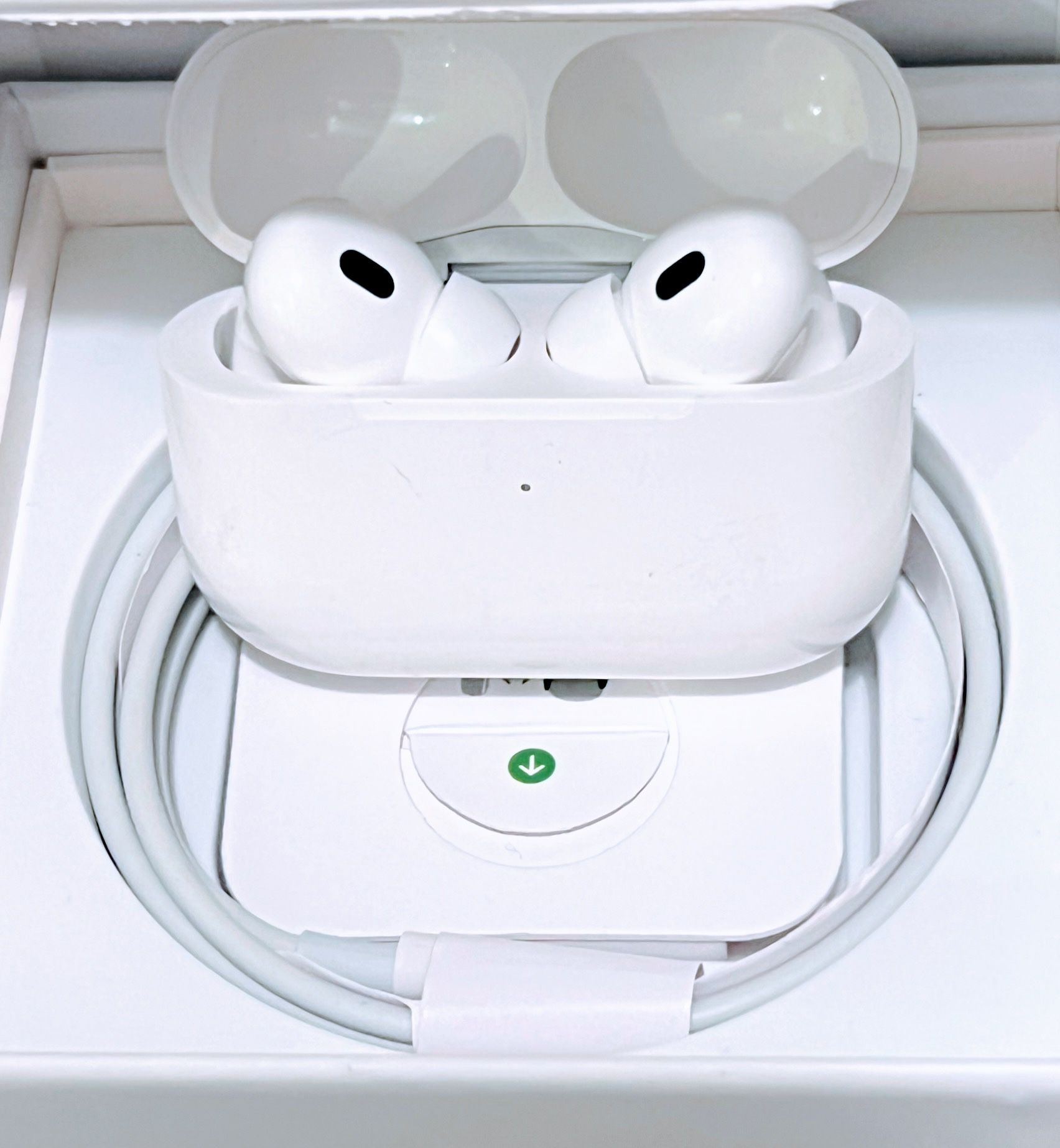 Apple AirPods Pro 2 Wireless Earbuds, Active Noise Cancellation, Hearing Aid Feature, Bluetooth Headphones, Transparency, Personalized Spatial Audio,
