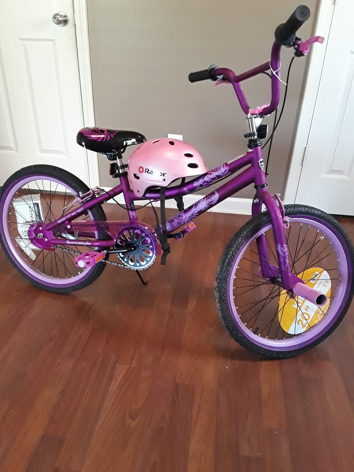 Kids bike with helmet