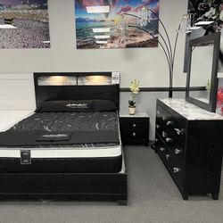 4PC Black Queen Bedroom Set w/ Lights 