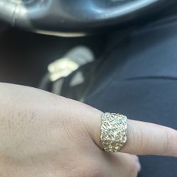 gold ring