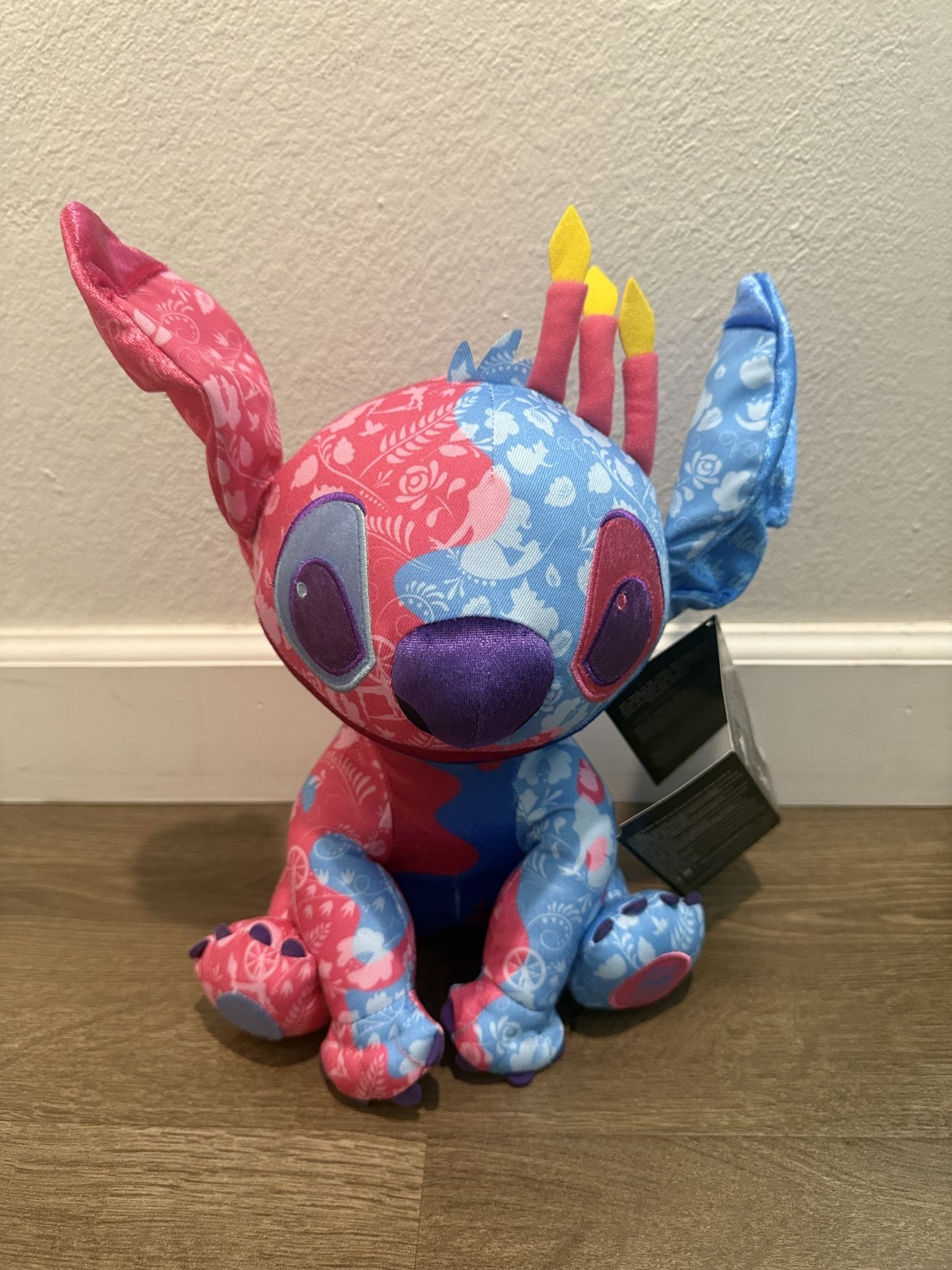 Stitch Crashes Disney Sleeping Beauty Plush Limited Release New