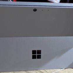 Surface Pro 6 Like New