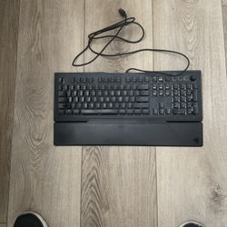 Gamer Key Board Roccat Vulcan 121 Aimo