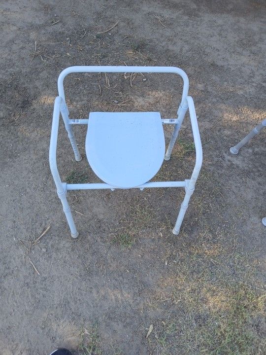 Commode
