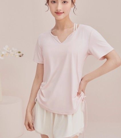 Newly designed stunning yoga short-sleeved top for women in summer ice-silk loose-fitting fitness set, sports t-shirt, training suit