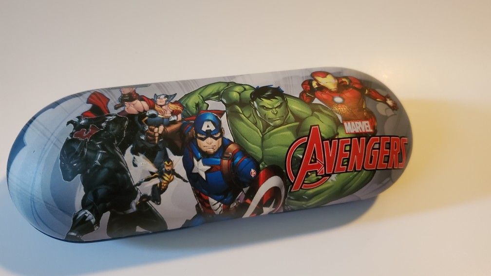 Avengers Eyeglass Case: Hulk, Captain America, Ironman. Thor