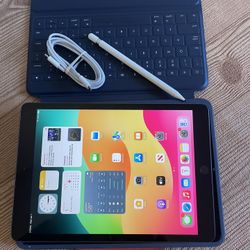 Apple iPad 7th Generation 128GB With Logitech Keyboard and Pencil