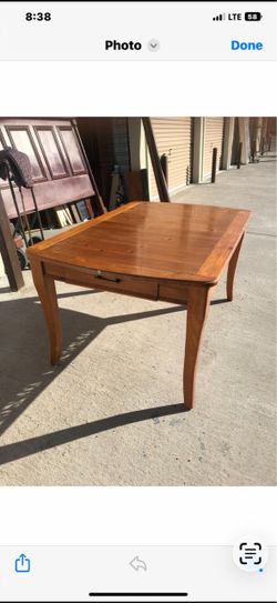 ❤️SOLID WOOD DINNER TABLES ONLY❤️