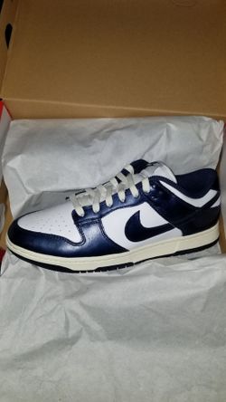 Nike Dunk Low "Midnight Navy"