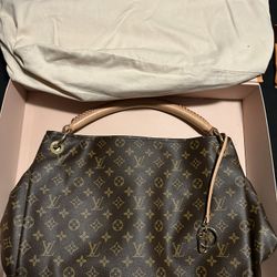 Louis Vuitton Purse