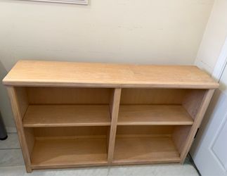 Bookcase / storage shelf / book rack - solid wood