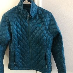 Women's North Face jacket