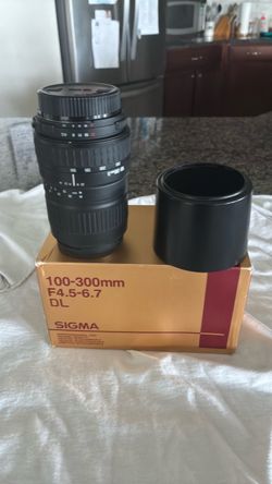 Sigma 100-300mm F4.5-6.7 DL Camera Lens