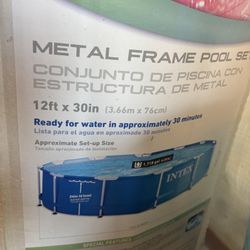 Intex 12x30 Pool With Filter And Extras 