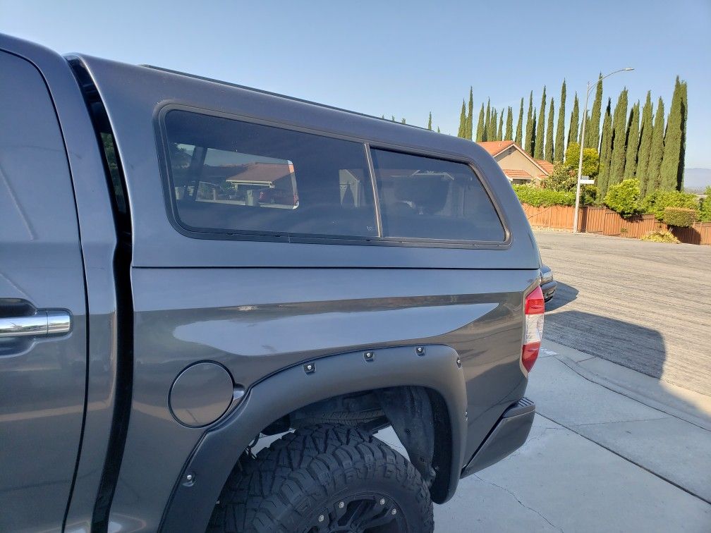 Toyota Tundra Crewmax (Snugtop Camper Shell only for 2014-2018 Crewmax 5.5 bed)