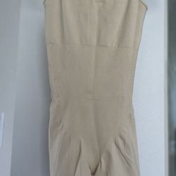 Woman’s Shapewear Bodysuit 