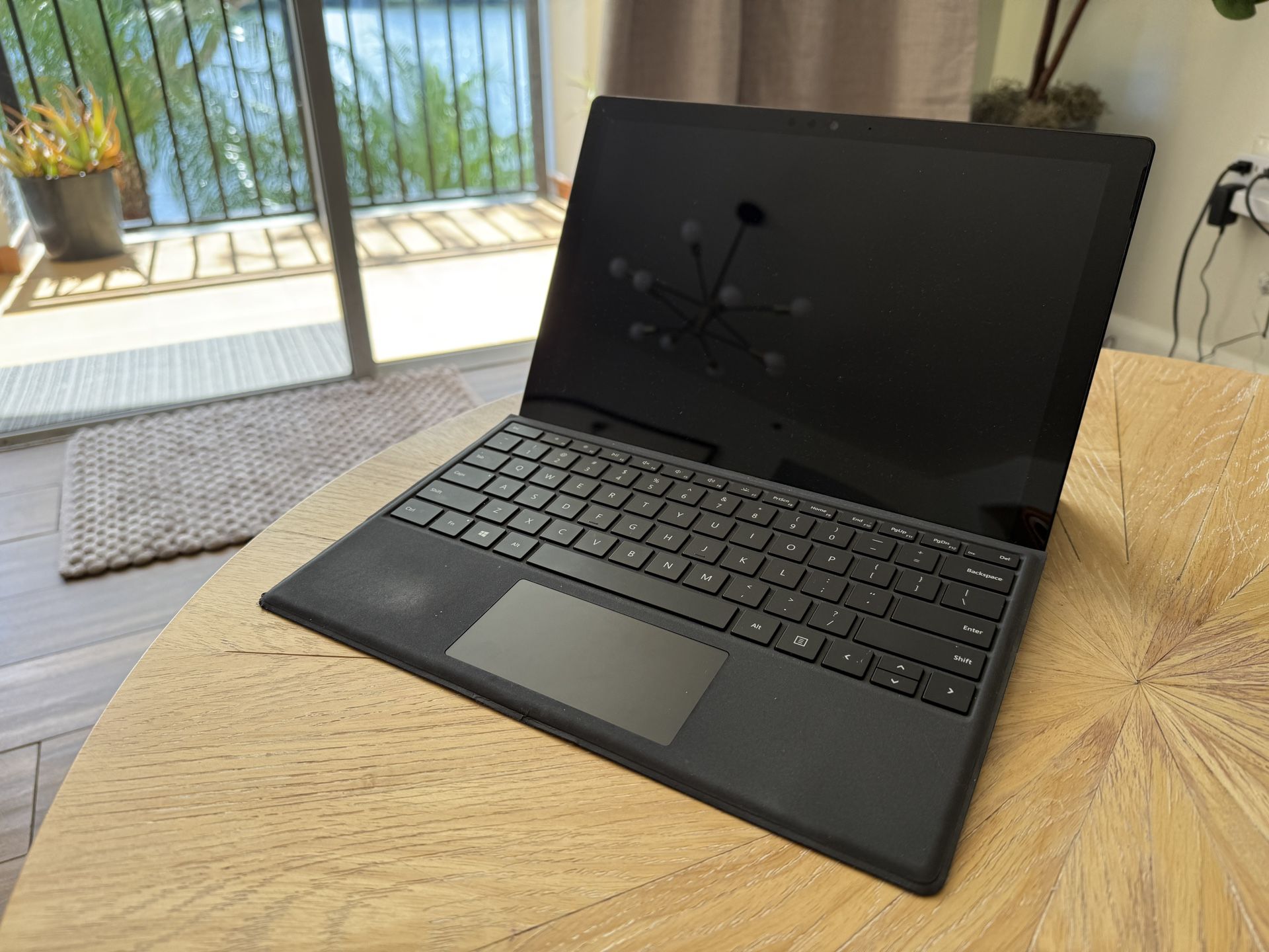 Microsoft Surface Pro 6 Tablet/Laptop