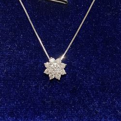14K GOLD DIAMOND FLOWER PENDANT 