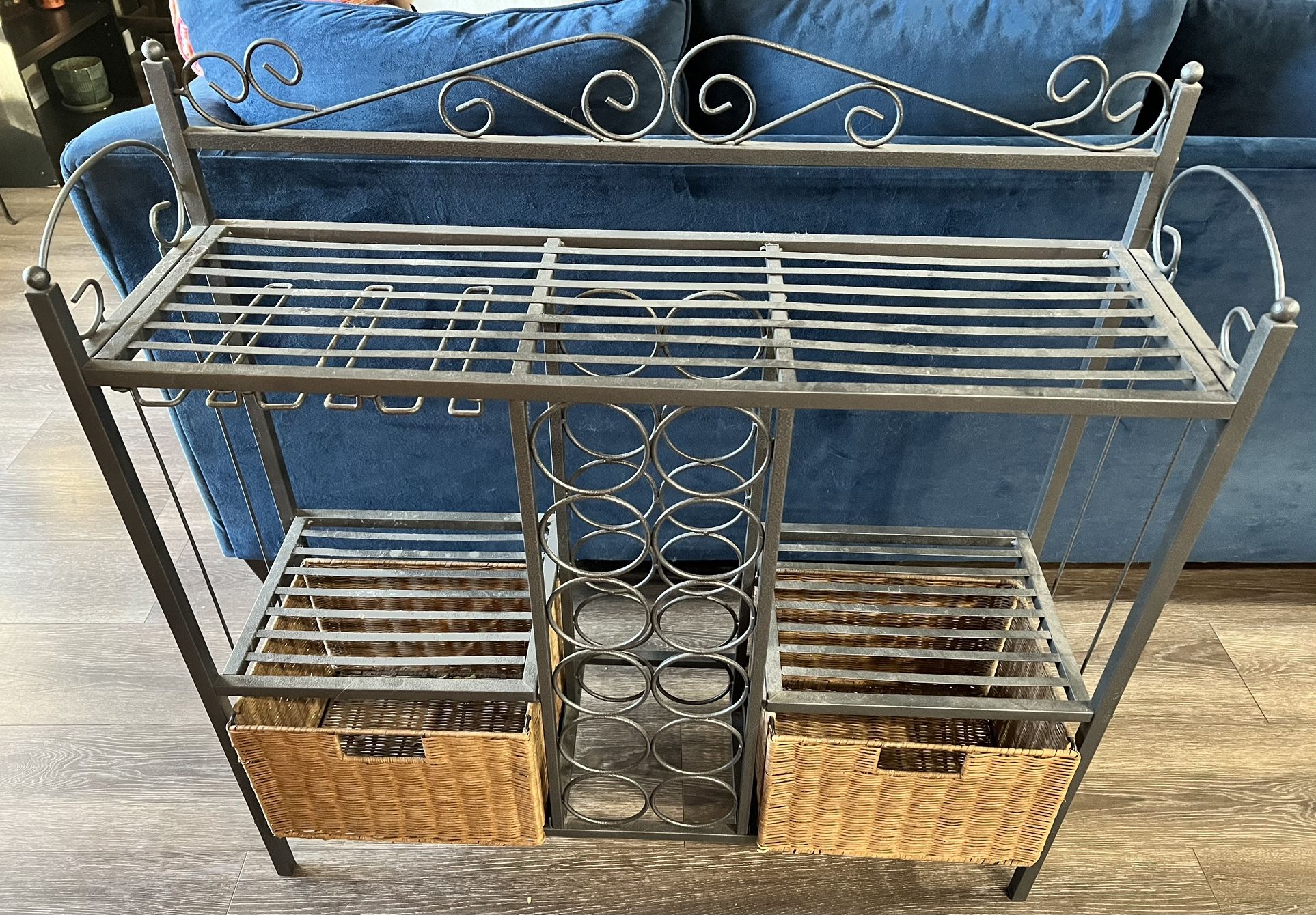 Metal Wine Bar for Sale in Buckeye, AZ OfferUp