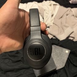 JBL Bluetooth Over The Head Headset 
