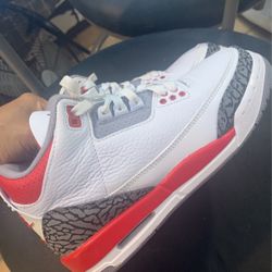 2022 Air Jordan 3 Retro GS 'Fire Red' 2022 Size 5y