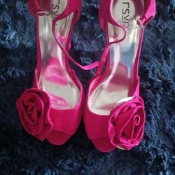 RSVP Pretty Fushia Platforms 👡 ♥️👠