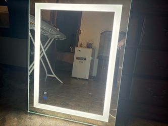 vanity mirror