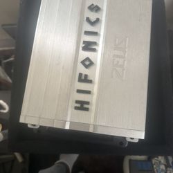 1 High Amp (Hifonics 650 Watts)... 1 Bass Amp 4000 Watts (Blaupunkt) 