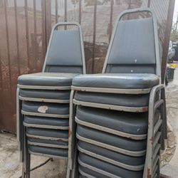 Chairs_Metal