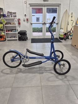 STREET STRIDER ELLIPTICAL BICYCLE 3i